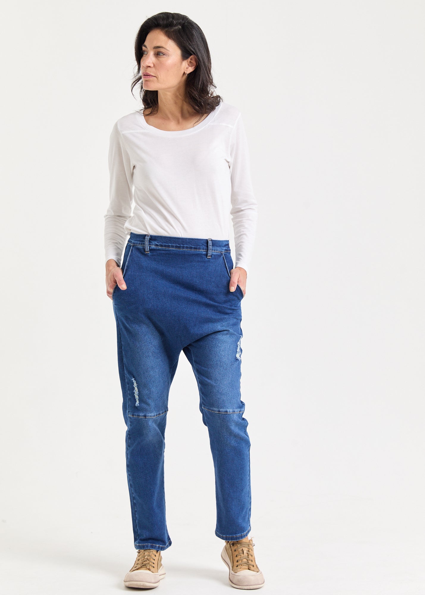 Boy jeans back pockets blue wash