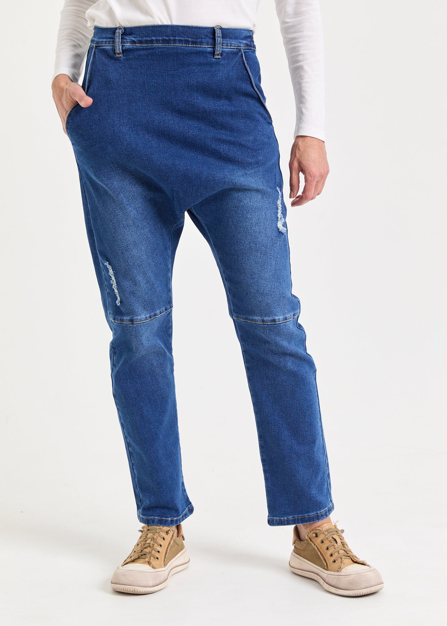 Boy jeans back pockets blue wash