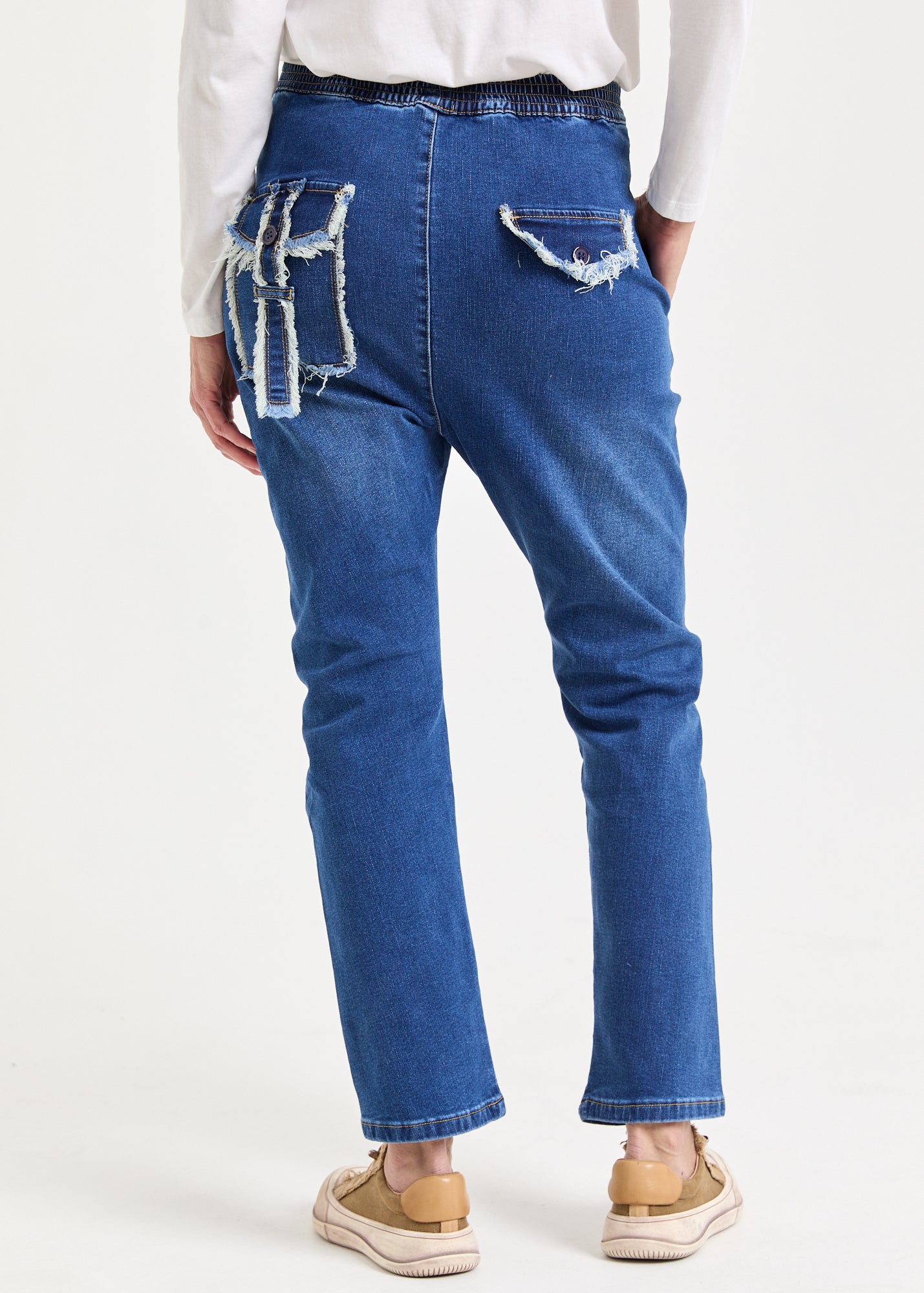 Boy jeans back pockets blue wash