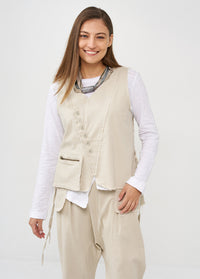 Waistcoat with diagonal button and stone pocket - 02