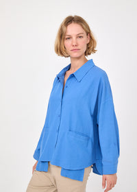 Long sleeve button up shirt with protruding pockets blue - 00
