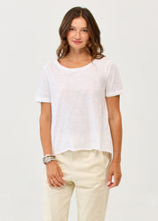 Straight hem white T-shirt