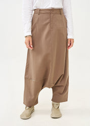 Cut-out skirt pants with pocket, brown color combination
