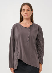 Brown two-button long-sleeved shirt