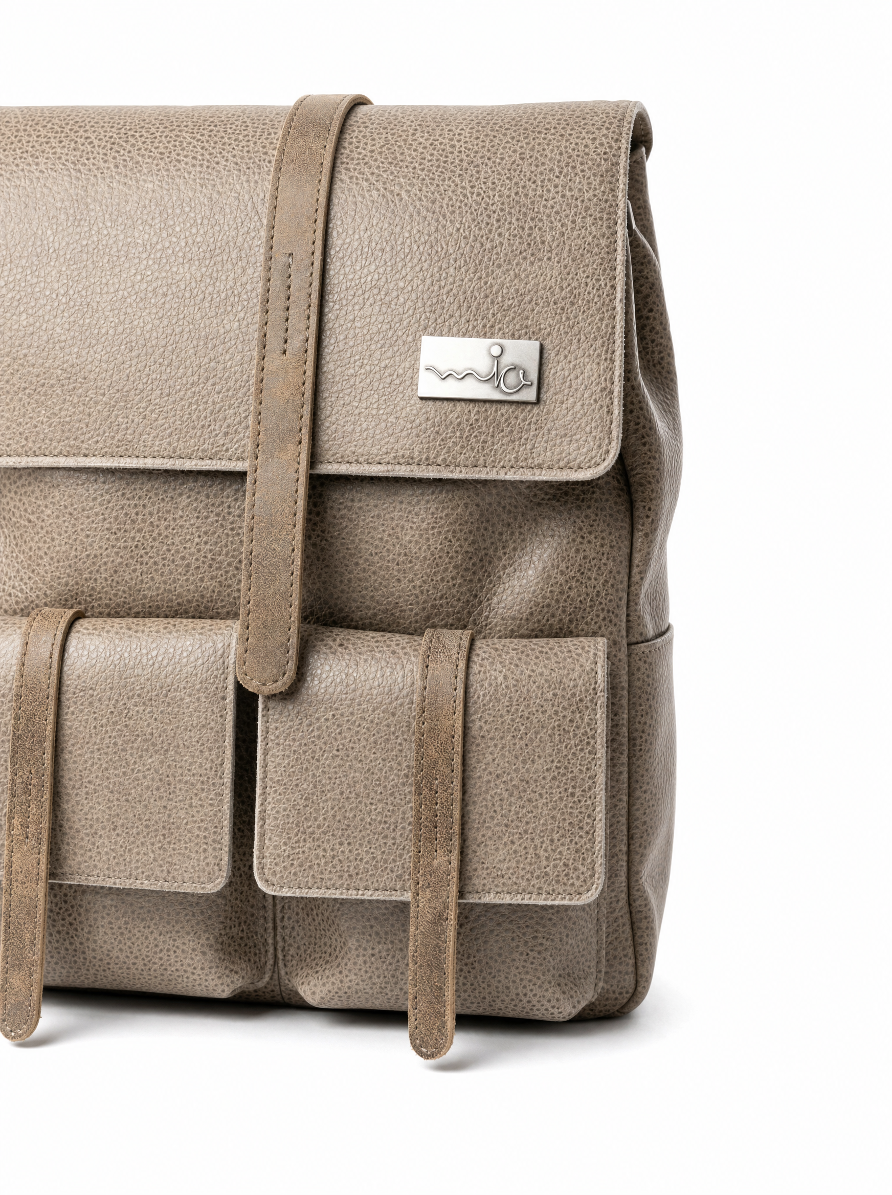 Backpack, front pockets, brown color combination