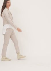Jacket with two front pockets and a cropped hem, brown