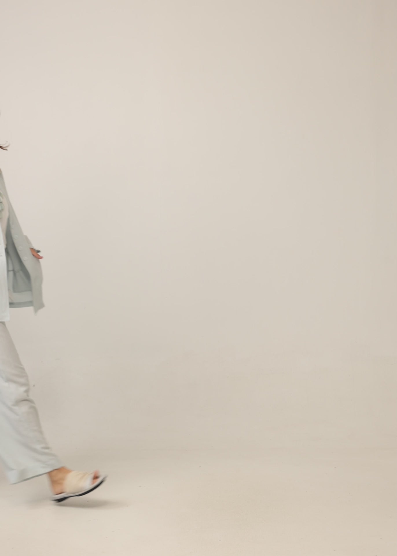 Pink linen wide-leg trousers