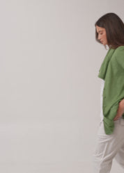 Short sleeve top with stone collar and buttons