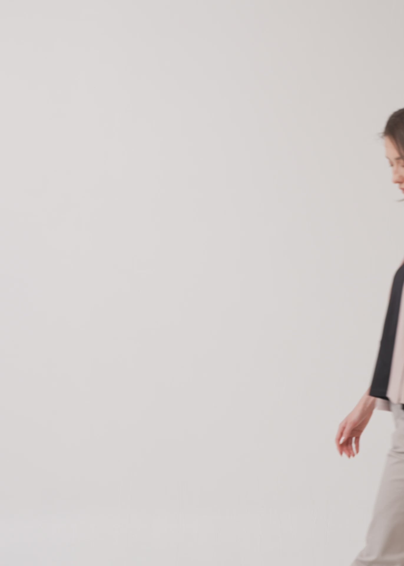 Pink diagonal zipper 3/4 sleeve top