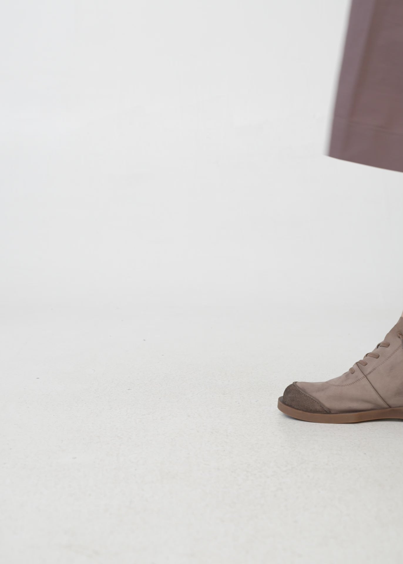 Brown leather combination high shoes