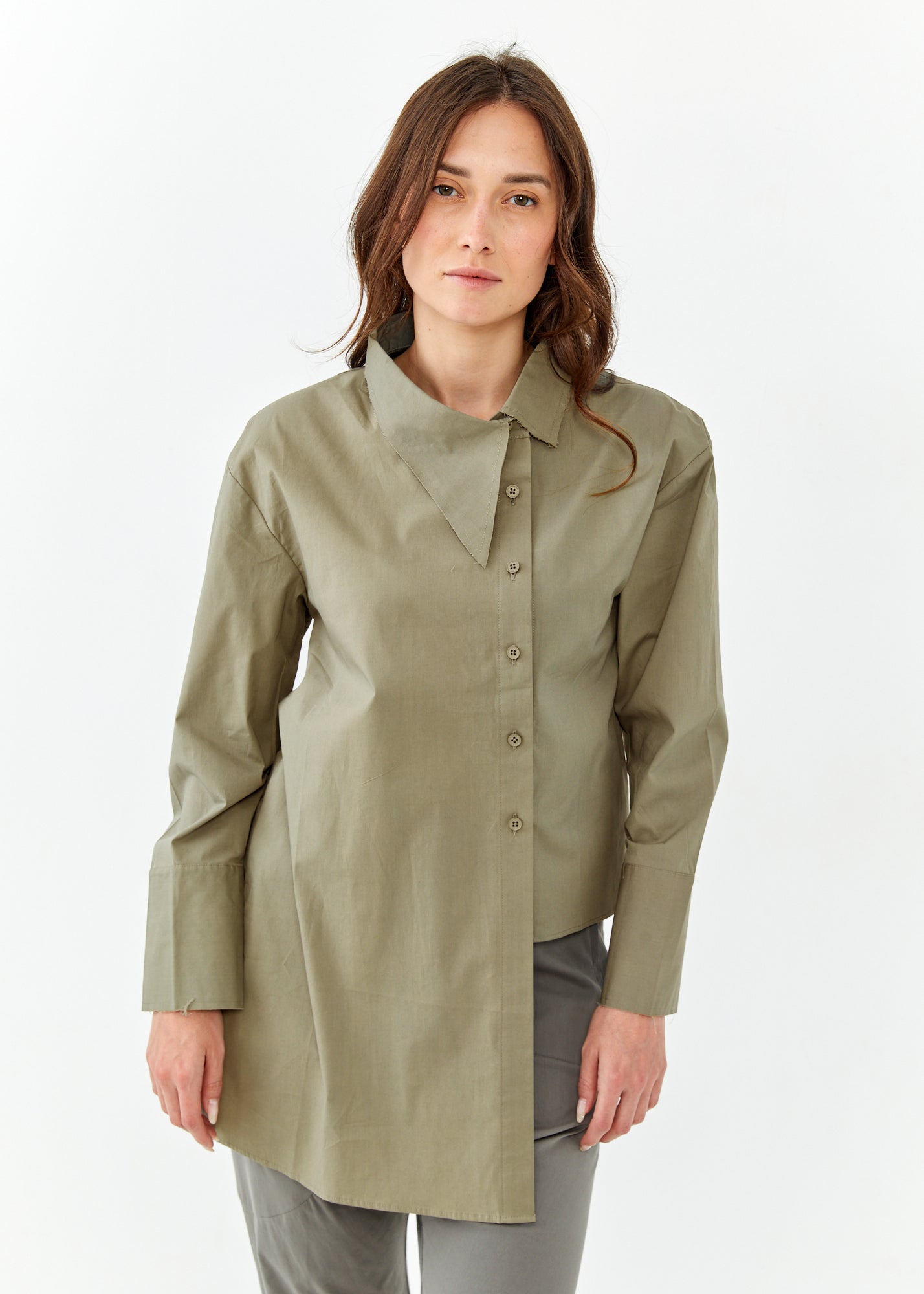 Green side collar long sleeve button down shirt